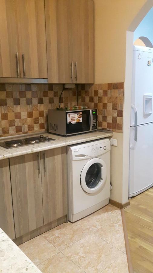Apartment On Aleksandr Pushkin Street Tbilisi ภายนอก รูปภาพ